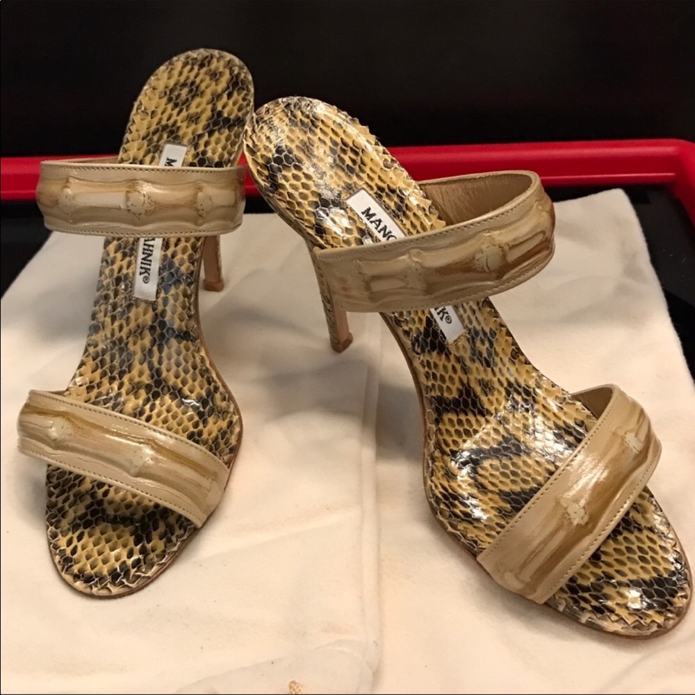 mB heels